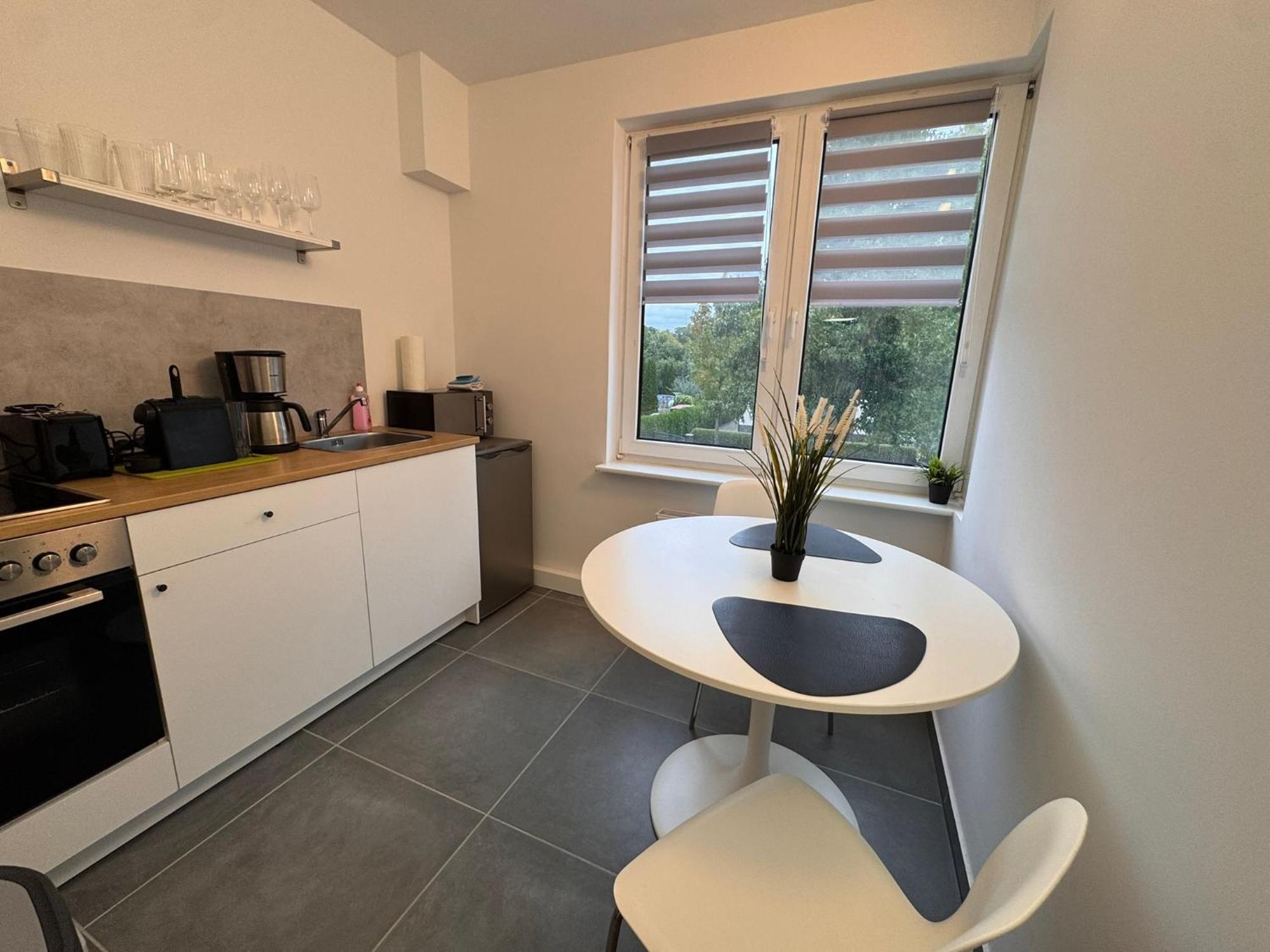 Fc-Apartmenthaus Falkensee Mit Grossem Garten Und Pkw Stellflaechen Exteriér fotografie