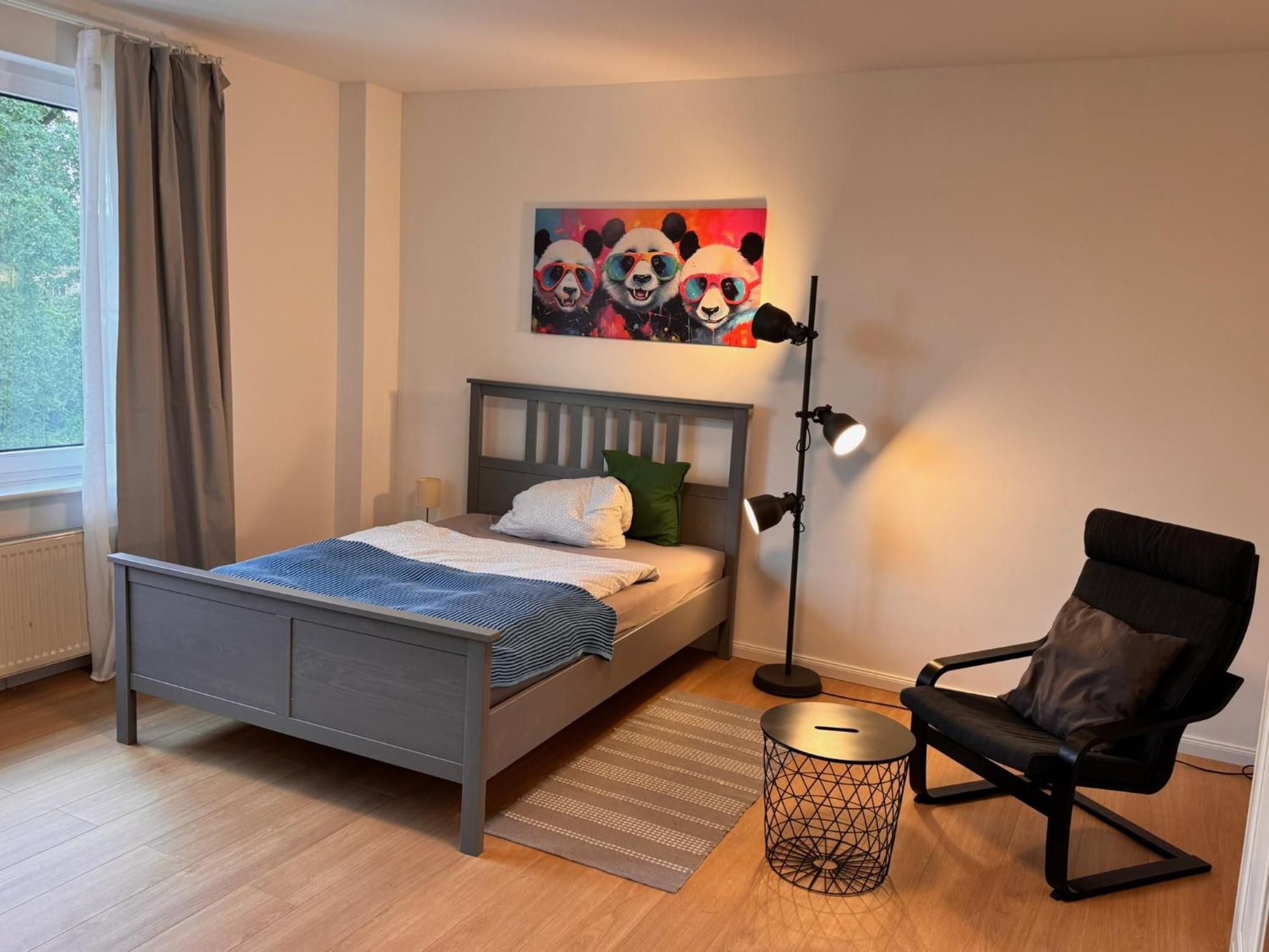Fc-Apartmenthaus Falkensee Mit Grossem Garten Und Pkw Stellflaechen Exteriér fotografie