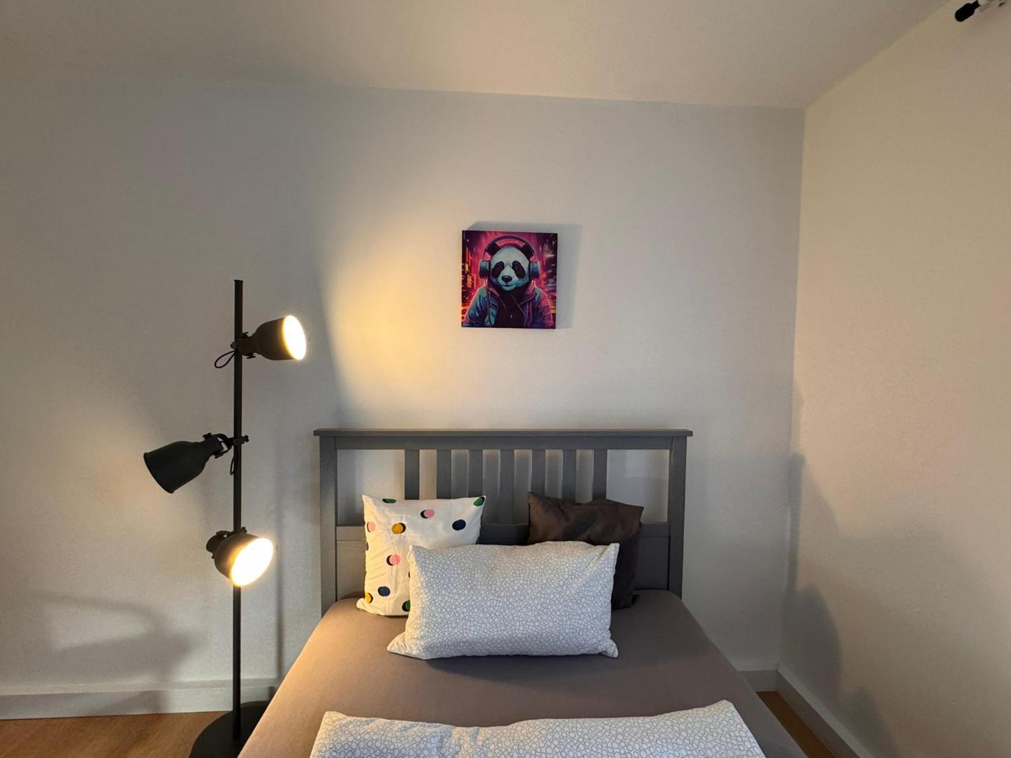 Fc-Apartmenthaus Falkensee Mit Grossem Garten Und Pkw Stellflaechen Exteriér fotografie